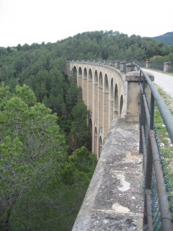 Un dels viaductes de la Via Verda