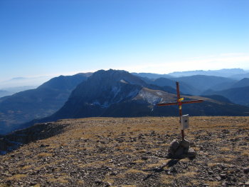 Cim de la Costa Cabirolera amb el Pedraforca al fons