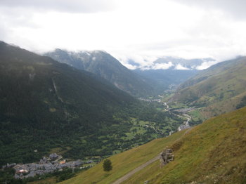 Val d'Aran baixant per la carretera des del Pla de Beret Val d'Aran baixant per la carretera des del Pla de Beret