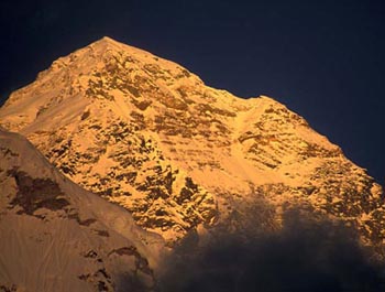 Everest (foto ExplorersWeb)