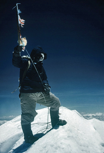 Tenzig Norgay al cim de l'Everest (foto Kairn.com)