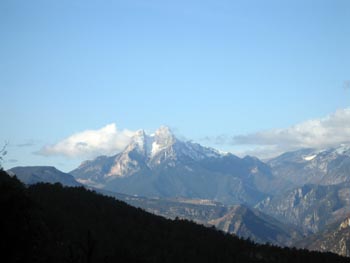 Vista del Pedraforca a pocs quilòmetres de la sortida